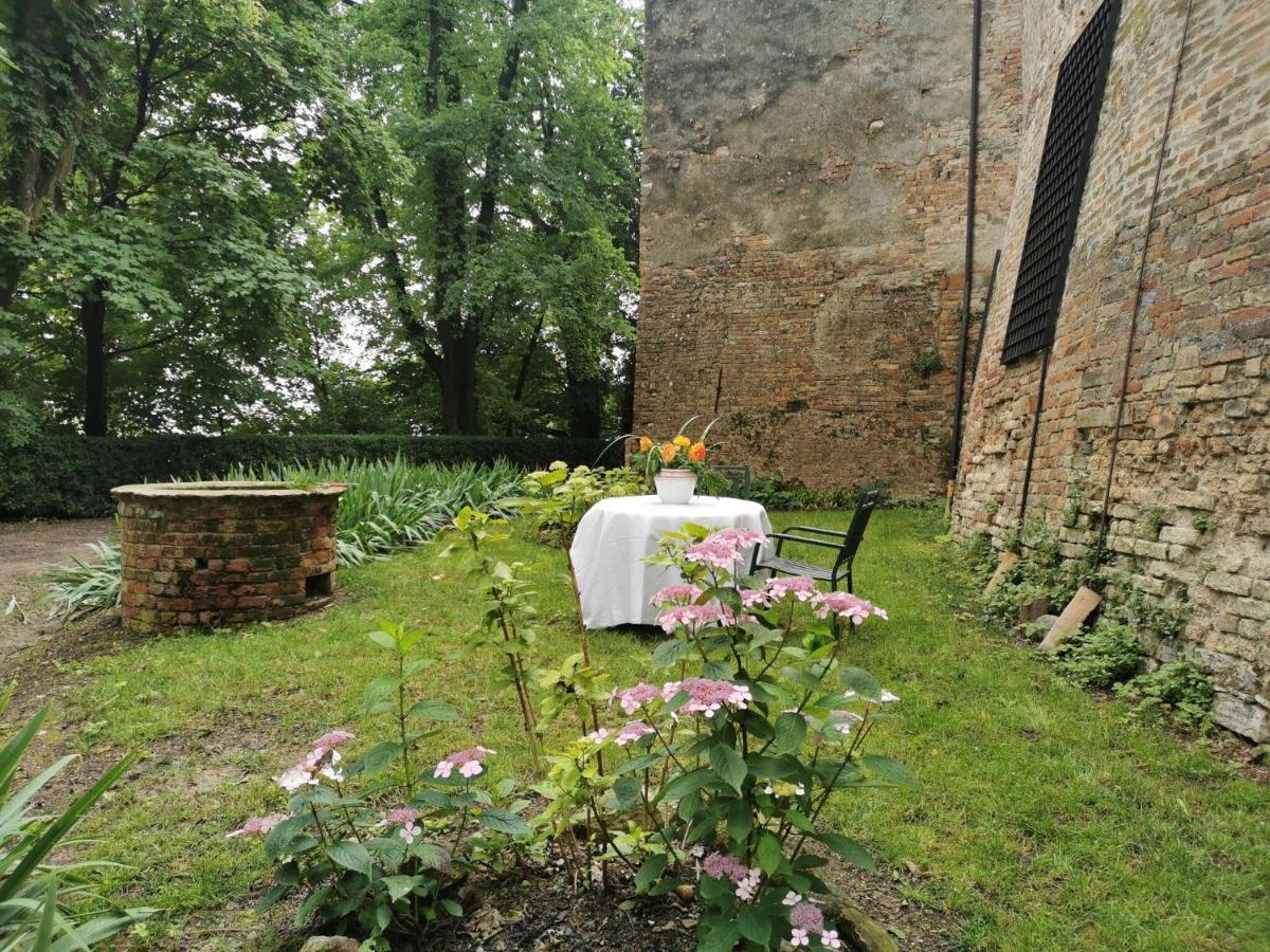Belvilla By Oyo Castello Di Robella Exterior foto